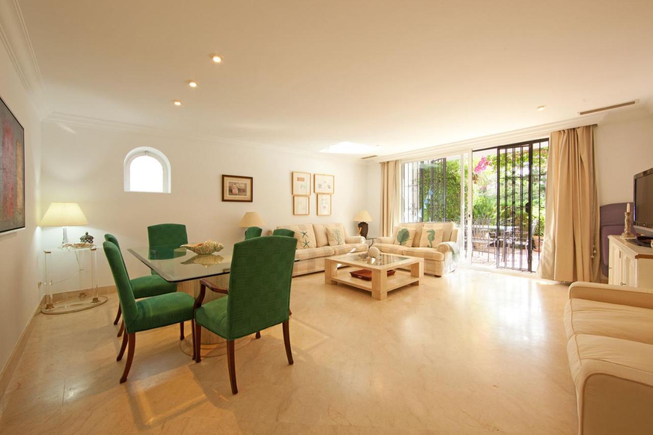 White Pearl Beach Elviria Marbella Exterior photo